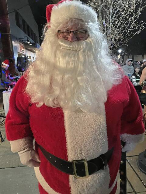 4481297_web1_Aspinwallsanta 4481297_web1_Aspinwallsanta