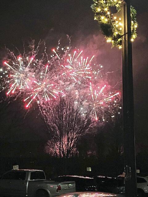 4481297_web1_aspinwallfireworks2 4481297_web1_aspinwallfireworks2