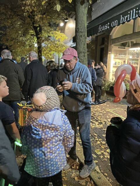 4481297_web1_balloonman 4481297_web1_balloonman