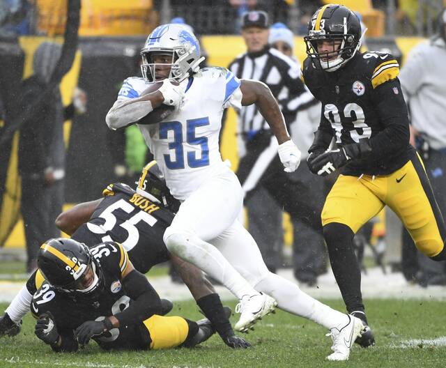 4492744_web1_ptr-SteelersLions18-11121