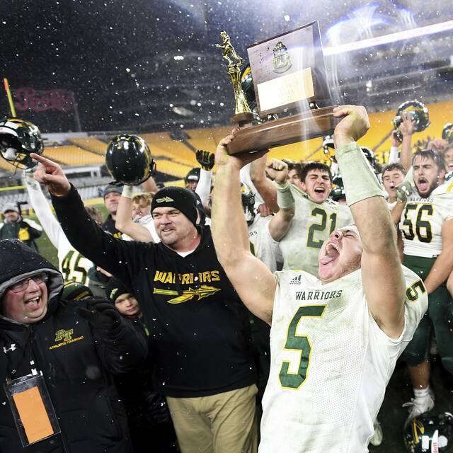Explosive plays carry Penn-Trafford football past Moon in WPIAL title game