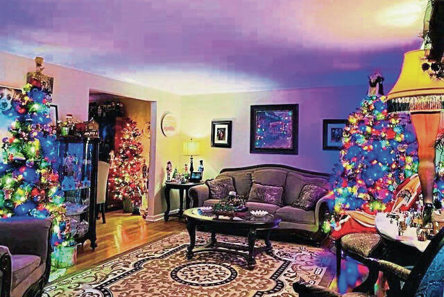 4517562_web1_gtr-treelights-weltner1
