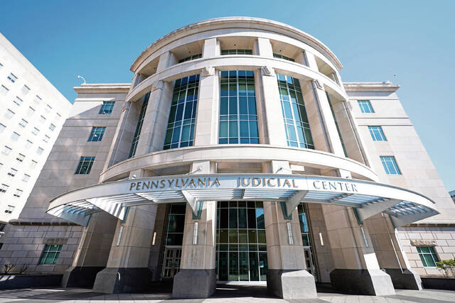 4528834_web1_4099006-03a03ee19d2845339b7559ece102e4ab