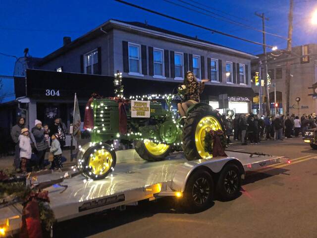 4530509_web1_VND-FreeportChristmas5-120821