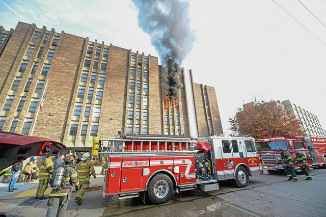 4537744_web1_VND-ArnoldManorFire100-121021