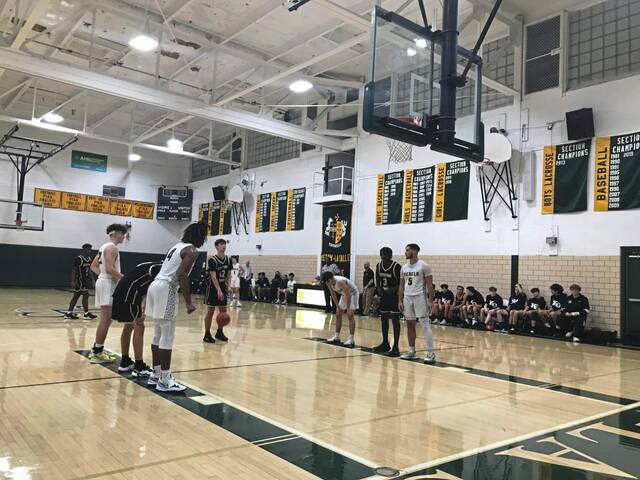 Seton LaSalle pulls away from Keystone Oaks in border battle