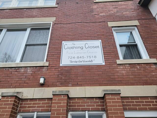 4556205_web1_vnd-communitycloset-1216212
