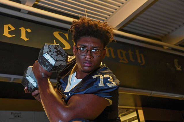 A-K Valley football players finalize Division I commitments