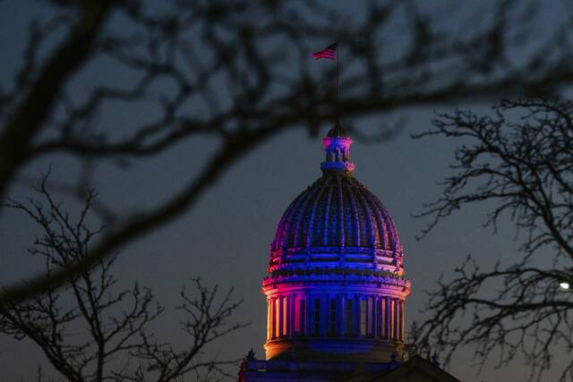 4561498_web1_GTR-electioncourthouse-110420