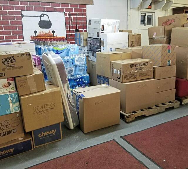 4564553_web1_gtr-KentuckyDonations20211217_0517