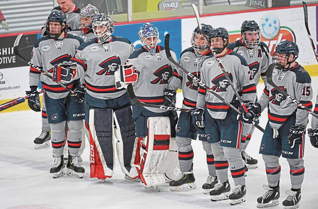 4565389_web1_ptr-benzd1hockey-061421