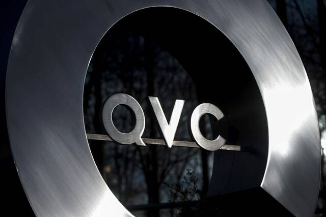 4568824_web1_AP17223459261554