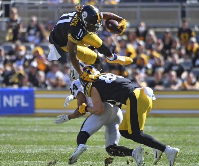 4570189_web1_ptr-steelers17-092121