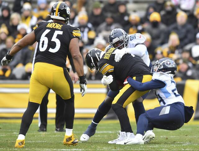 4570198_web1_ptr-SteelersTitans03-122021