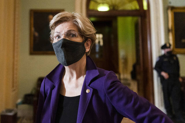 Sens. Warren and Booker test positive for breakthrough covid