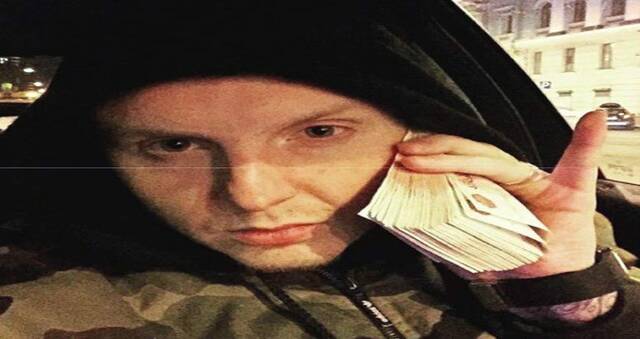 4571973_web1_Maksim-Boiko-cash