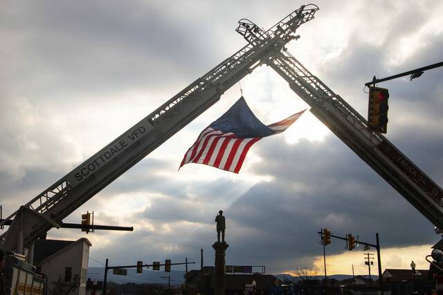 4574926_web1_gtr-LO-Luciafuneral2-122321