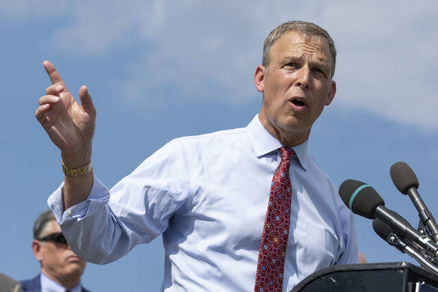 4576817_web1_4576817-2126032270414747b7f8c49b5d3e2539