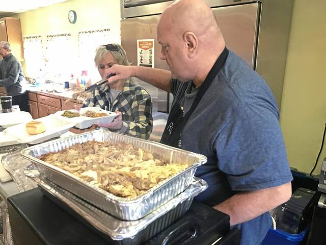 4585941_web1_vnd-freechristmasevedinner-122521