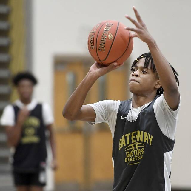 What to watch for in WPIAL sports on Dec. 27, 2021: Holiday hoops galore<span class="headline-video">Video <i class="fa-solid fa-circle-play"></i></span>