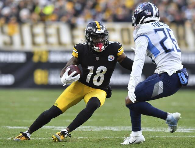 4591631_web1_ptr-SteelersTitans18-122021