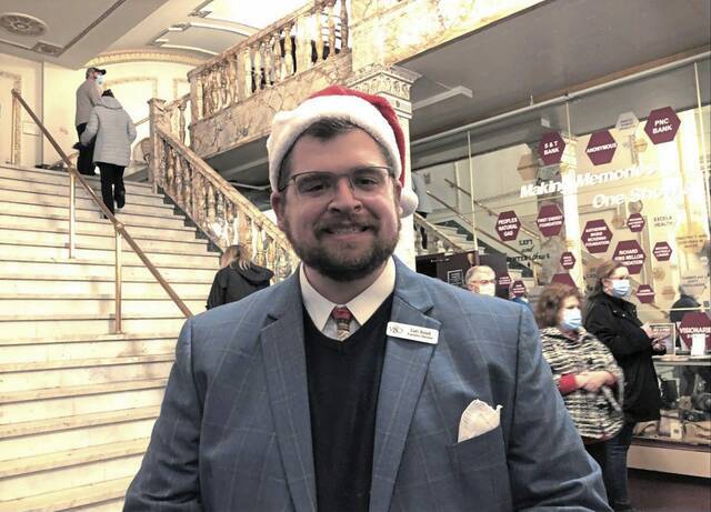 4559556_web1_gtr-newyearhope-endy-010222