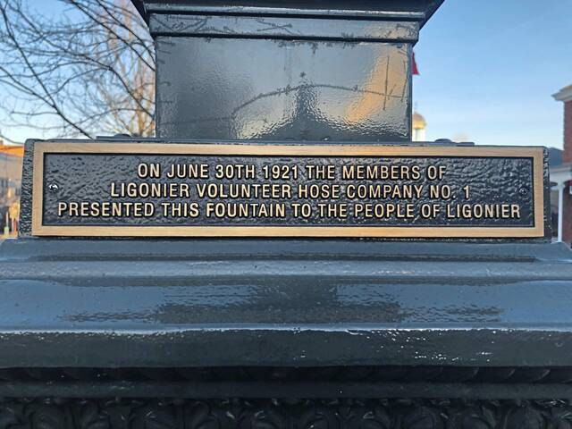 4577132_web1_Fountain-plaque