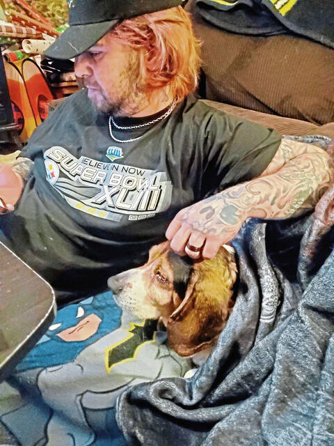 4578325_web1_gtr-SeniorDogs1-122321