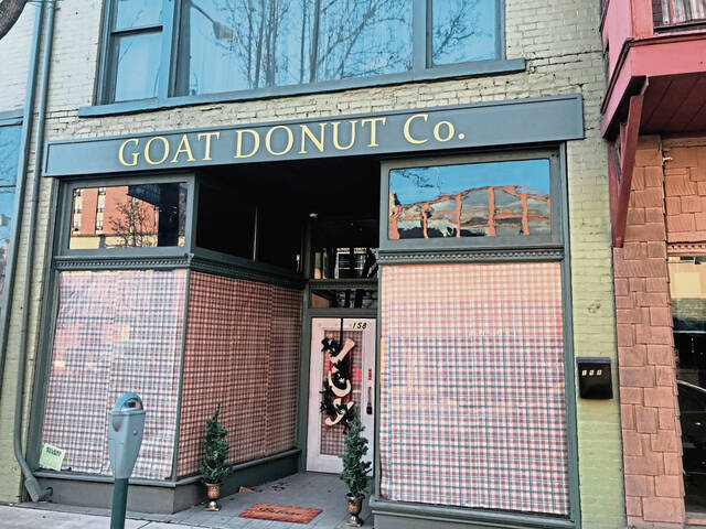 4606879_web1_vep-craftdonutshop-0111213