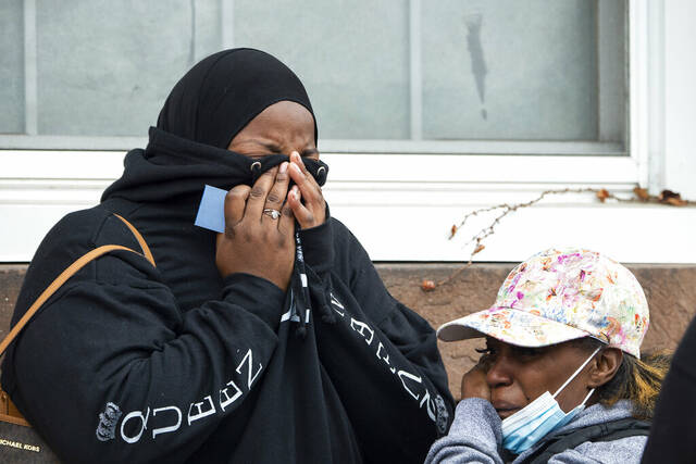 4613201_web1_AP22005664730861