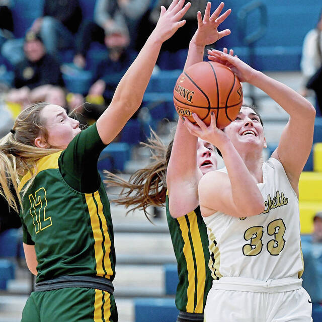 Junior guard steps into go-to role for Freeport girls basketball team