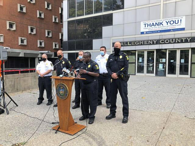 4630258_web1_warden-press-conference-2