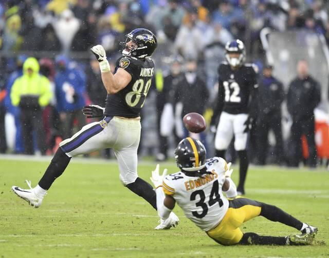 4632070_web1_ptr-steelersravens11-011022