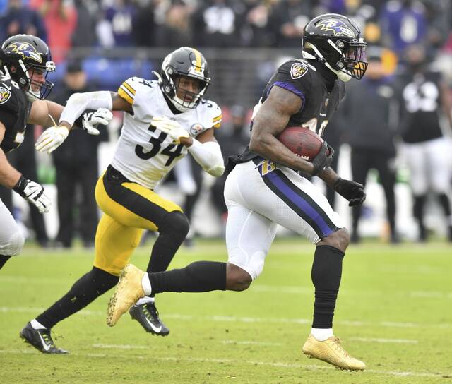 4632070_web1_ptr-steelersravens22-011022