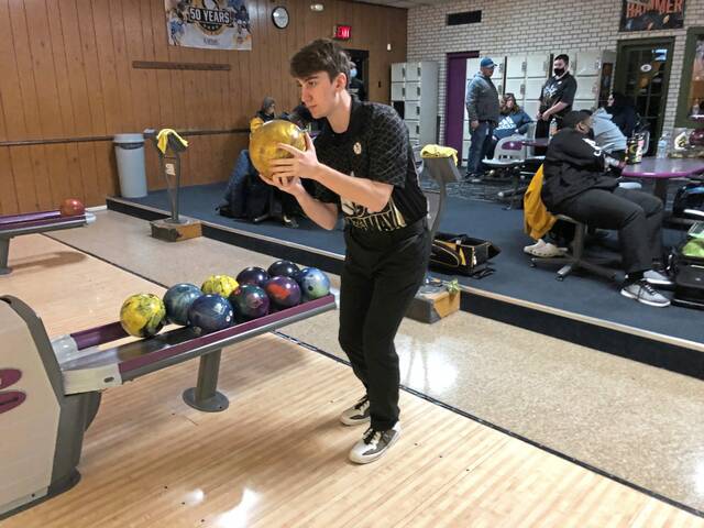 Gateway bowlers chasing postseason berth