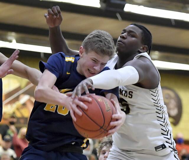 Mars boys topple Highlands in battle for 1st place in Section 4-5A