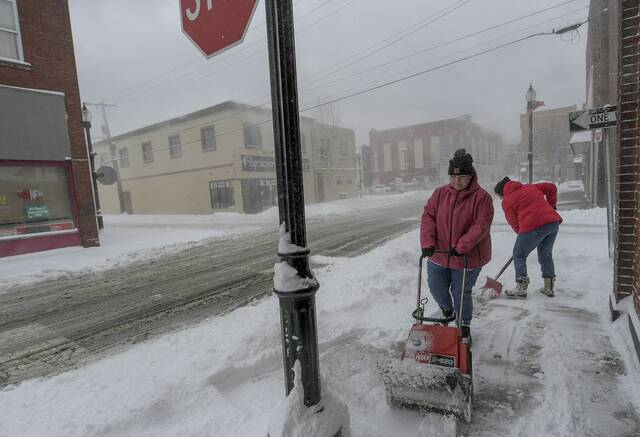 4650940_web1_VND-LO-SnowDigOut105-011822