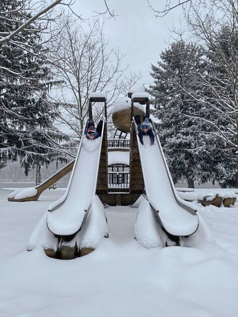 4655107_web1_her-snowday10-011922 4655107_web1_her-snowday10-011922