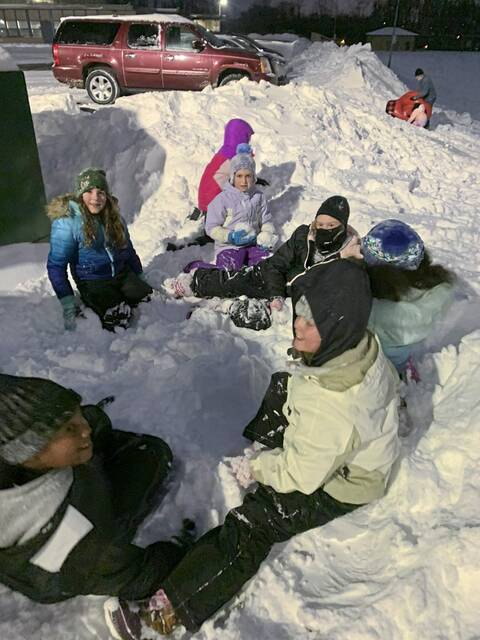 4655107_web1_te-SnowDay2-011822 4655107_web1_te-SnowDay2-011822