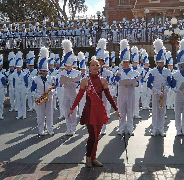 4657090_web1_te-roseparade-03012722
