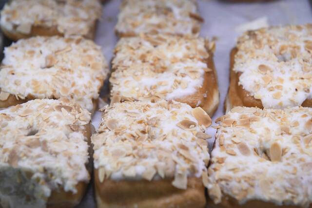 4660666_web1_ptr-valkyriedoughnuts003-012022