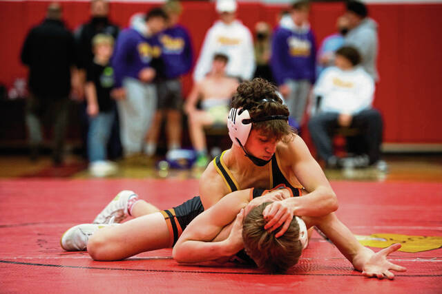 Quaker Valley wrestling crowns pair of county champs
