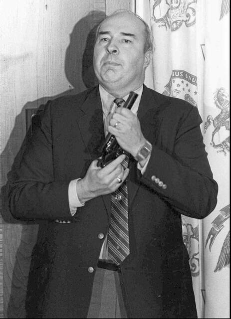 4663839_web1_AP870122036