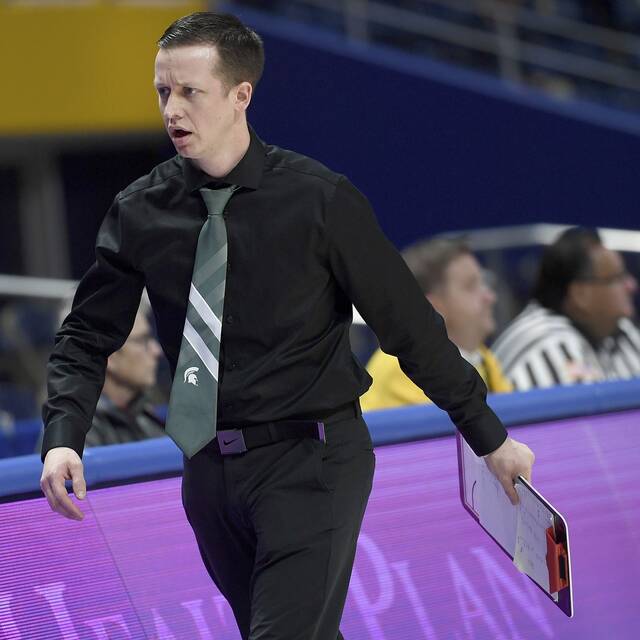 Laurel girls basketball coach resigns midseason, says ‘hand was forced’