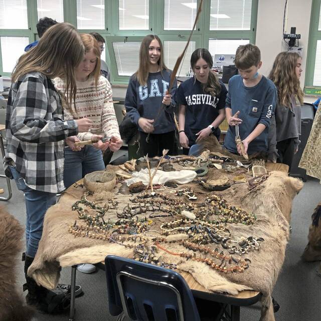 4664514_web1_P-T-Students-artifacts
