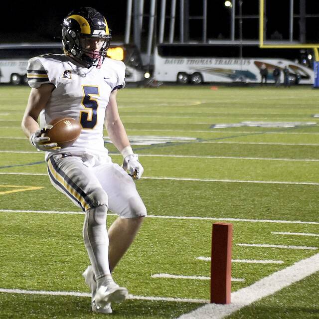 Mt. Lebanon’s Alex Tecza commits to Navy football, joining Blue Devils teammate