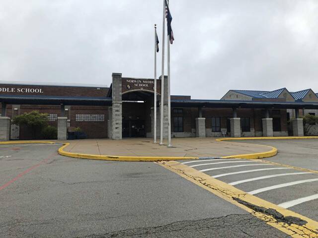 4677342_web1_web-Norwin-Middle-School