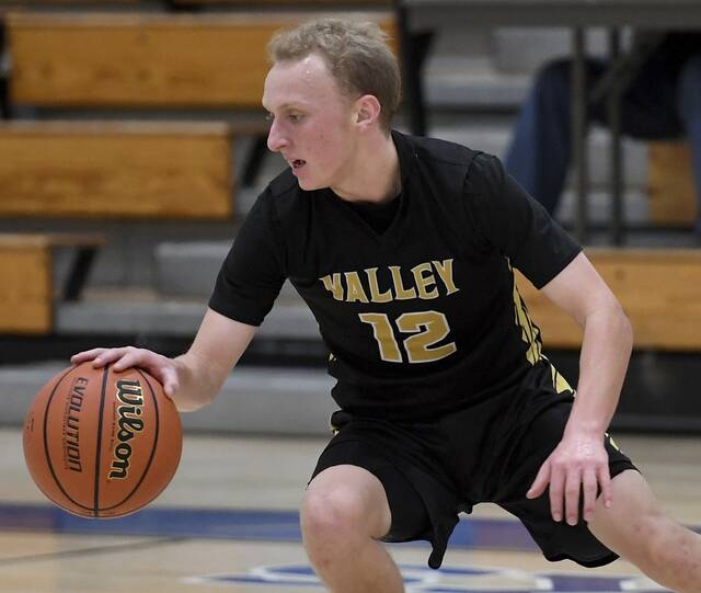 Valley boys basketball team learning how to win
