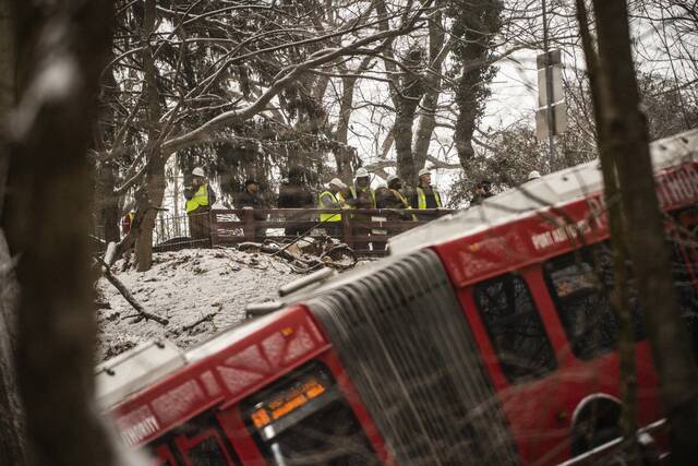 4691113_web1_ptr-bridgecollapse200