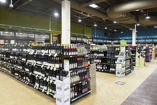 4704117_web1_ptr-liquorprivatization004-021322